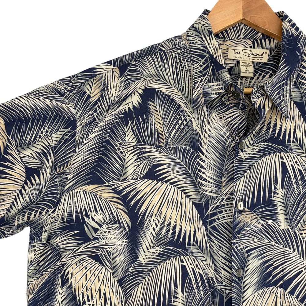 Tori Richard Vintage Mens L Hawaiian Shirt Navy Blue Cotton Lawn Palm Frond USA